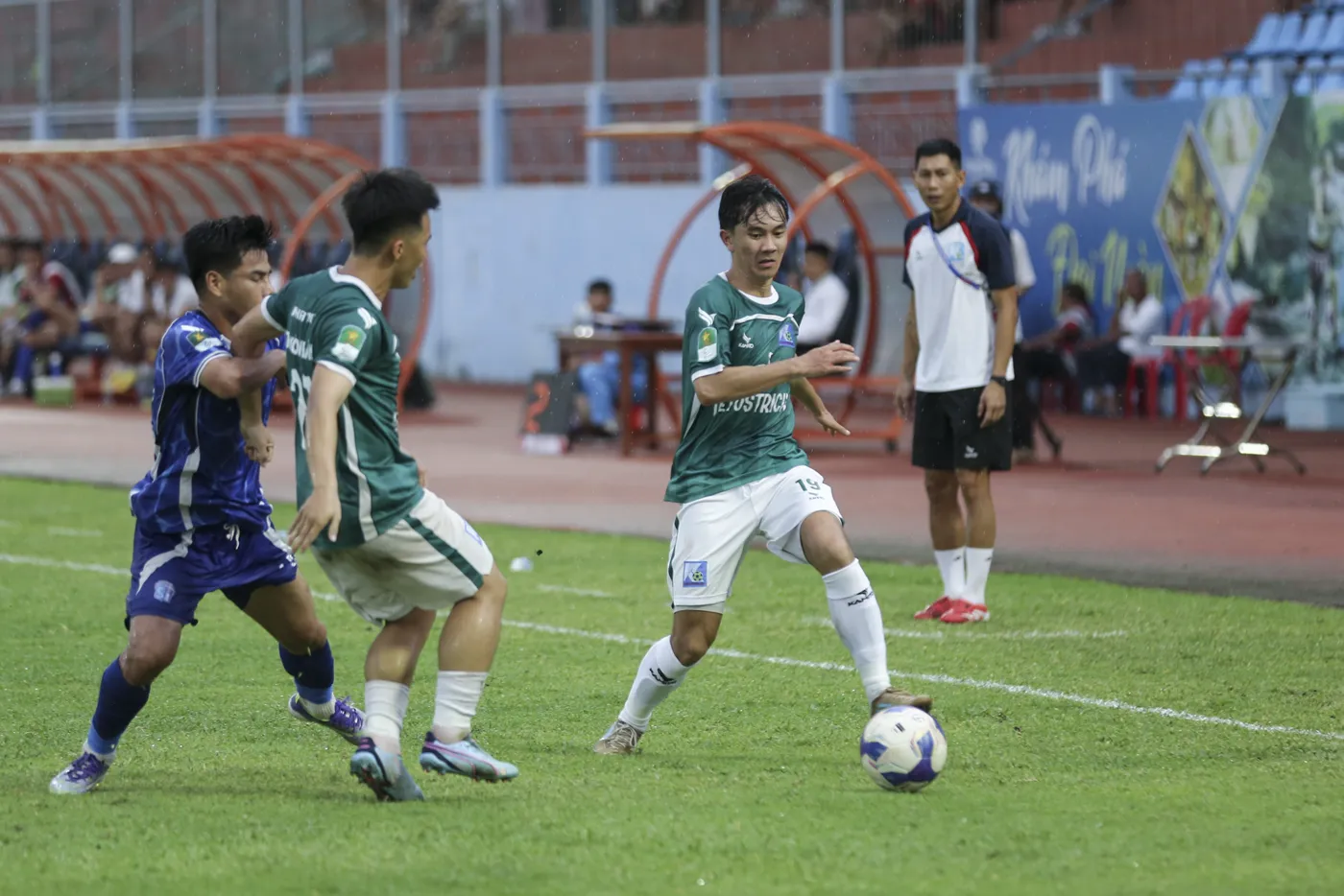 Khatoco Khánh Hòa thi đấu trên sân nhà